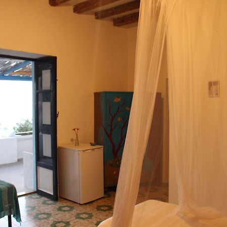 Hotel Casa Mare Blu Ginostra Habitación foto