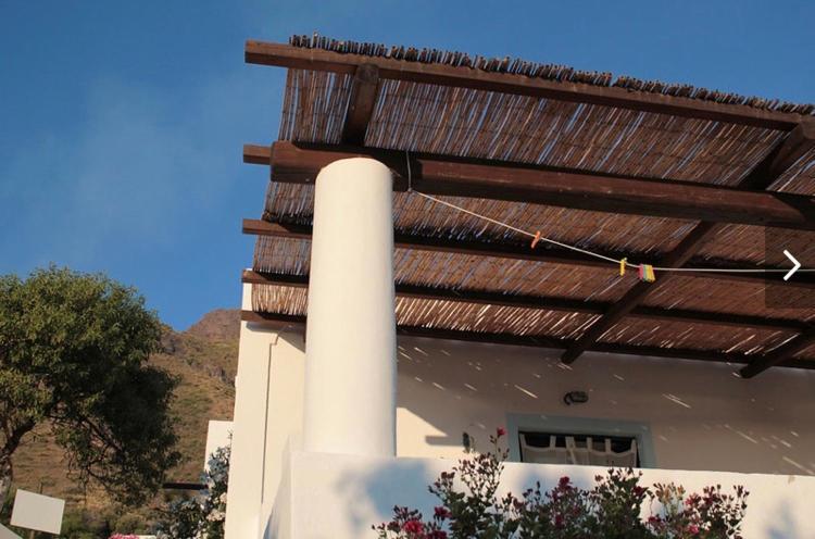 Hotel Casa Mare Blu Ginostra Exterior foto