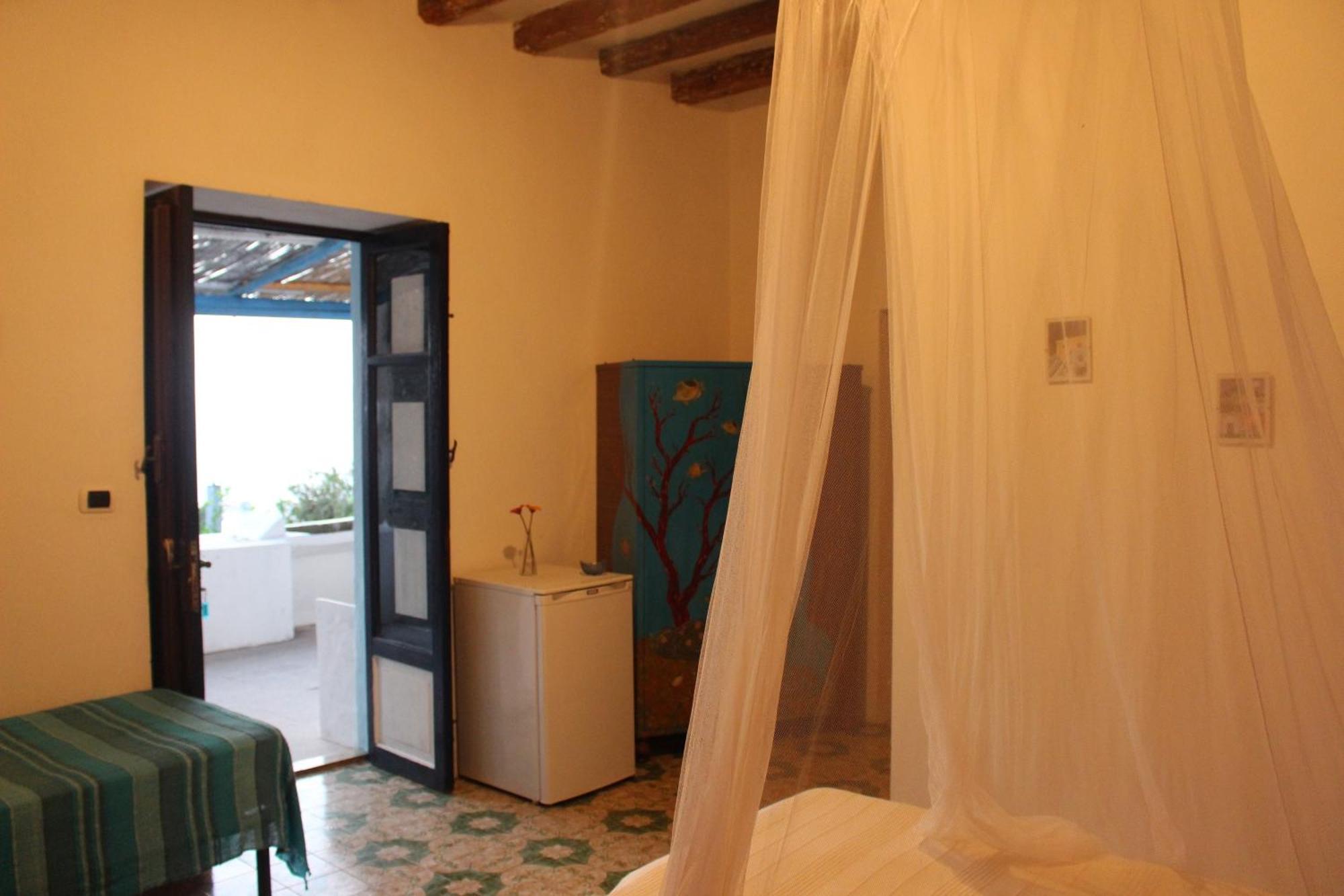 Hotel Casa Mare Blu Ginostra Habitación foto
