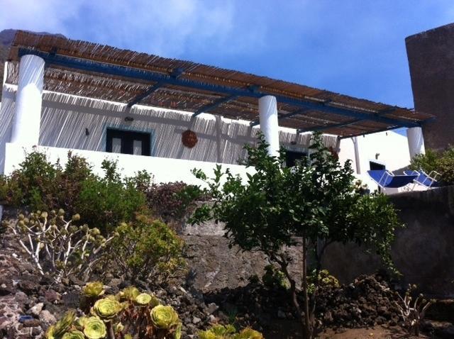 Hotel Casa Mare Blu Ginostra Exterior foto